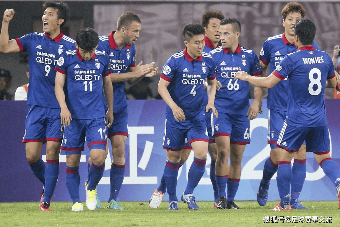 鹿岛鹿角稳定发挥，轻松晋级八强(鹿岛鹿角ds)