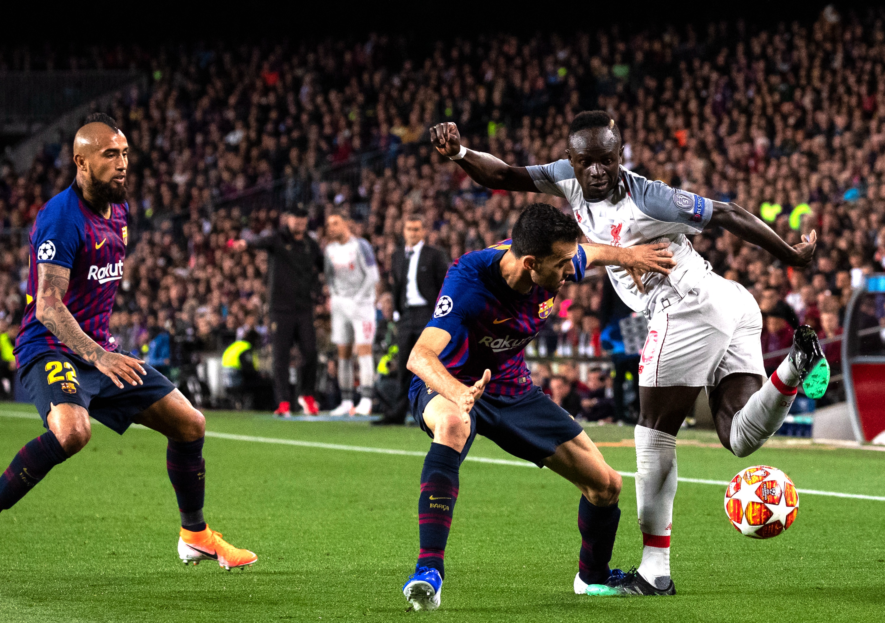 这场球赛的胜败关键是队员们的齐心协力